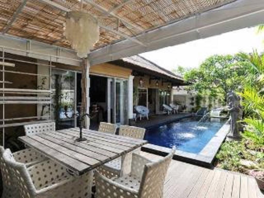 Bamboo Moon Villas Sanur  Exterior photo